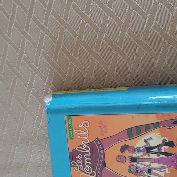 Les Nombrils - Tome 6 - Un été trop mortel (French Edition) - Picture 5 of 6